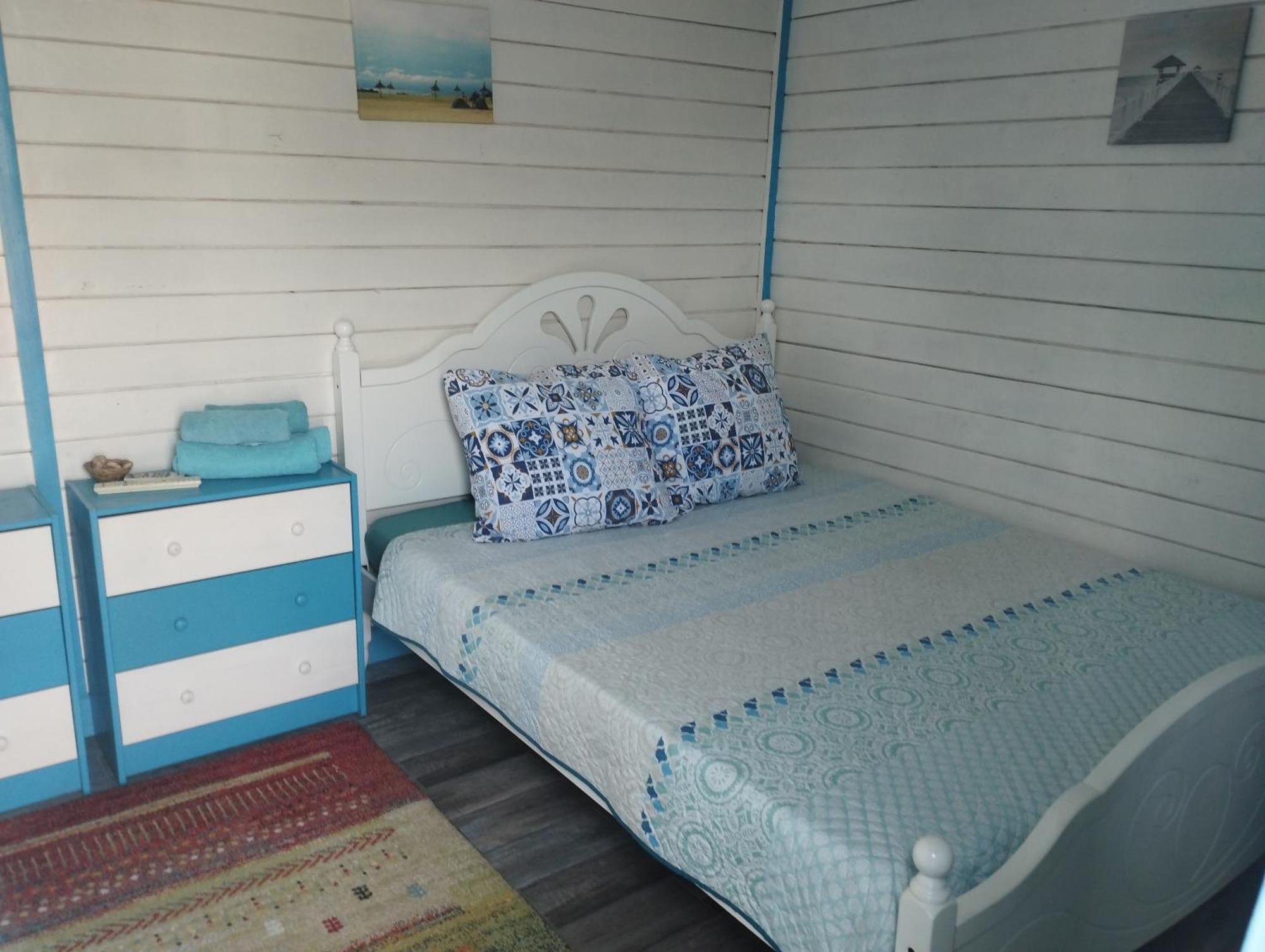 Lodge Blue *